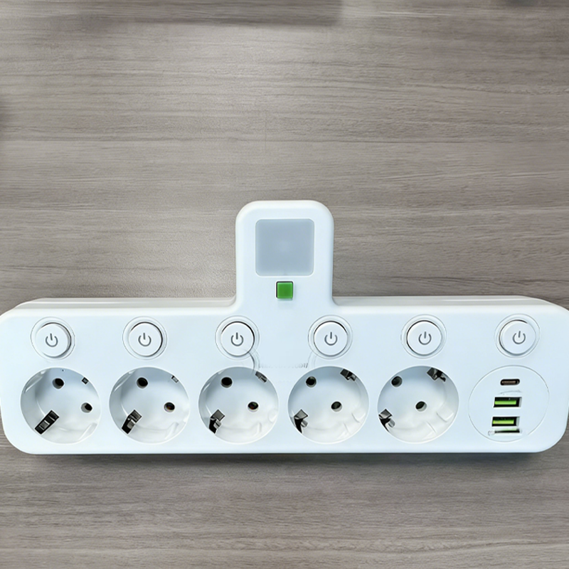 EU-Stecker-Wandler-Steckdose mit 4 Steckdosen, Multi-Port-Wanddose mit unabhängigem Schalter und kleinem Nachtlichtadapter